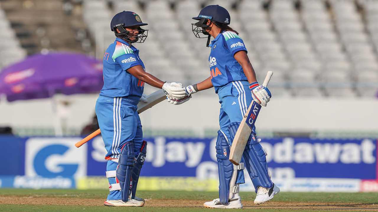 ICC Women's ODI Rankings: हरमनप्रीत कौर और दीप्ति शर्मा को बड़ा फायदा, स्मृति मंधाना से छिना नंबर-1 का ताज