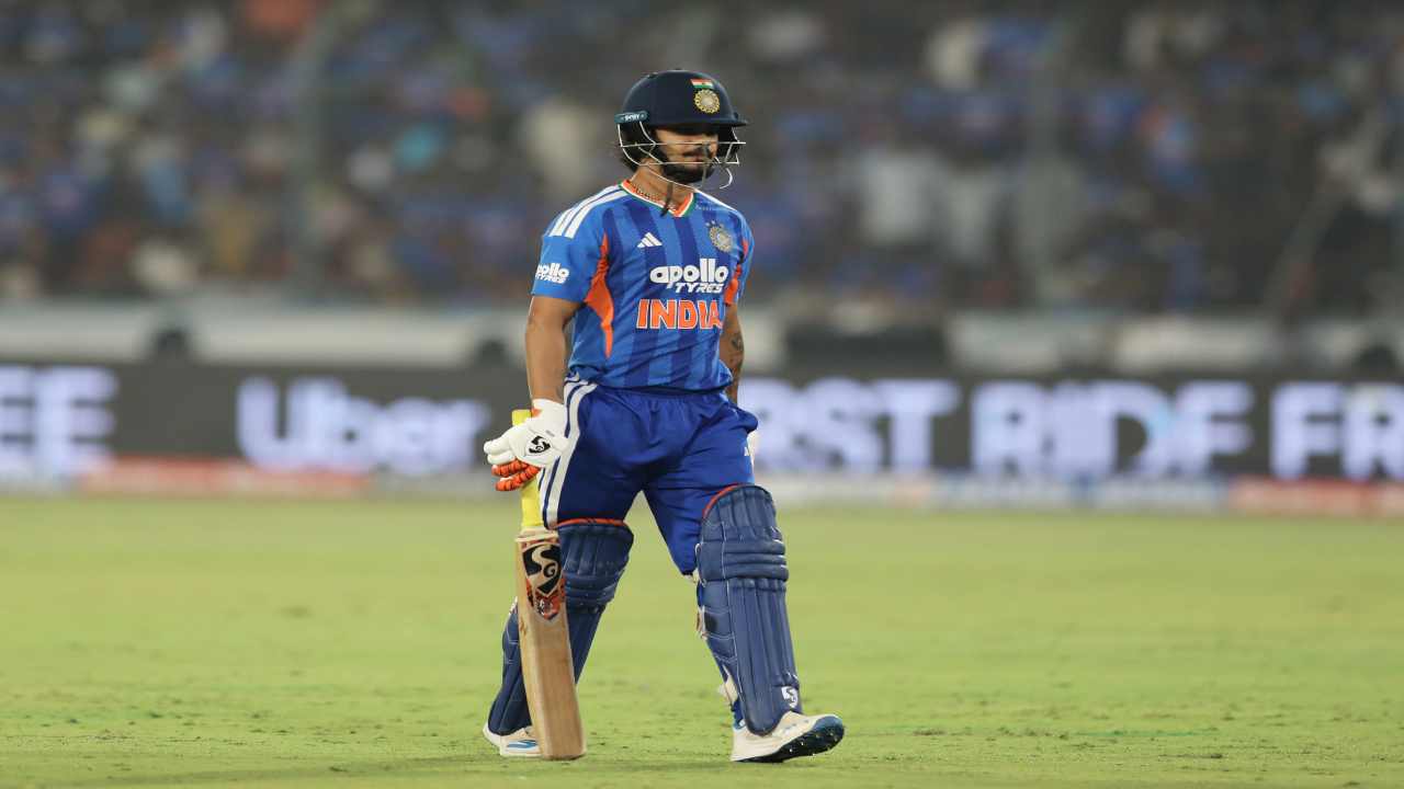IND vs NZ 2nd T20I: दूसरे मुकाबले से पहले टीम इंडिया को लगा बड़ा झटका! दूसरे T20I से बाहर हुए ईशान किशन