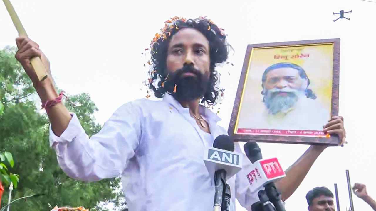 Jharkhand Students Protest: झारखंड में छात्रों का आंदोलन 24वें दिन भी जारी, देवेंद्र महतो की चेतावनी- मांगें नहीं मानीं तो संघर्ष होगा तेज
