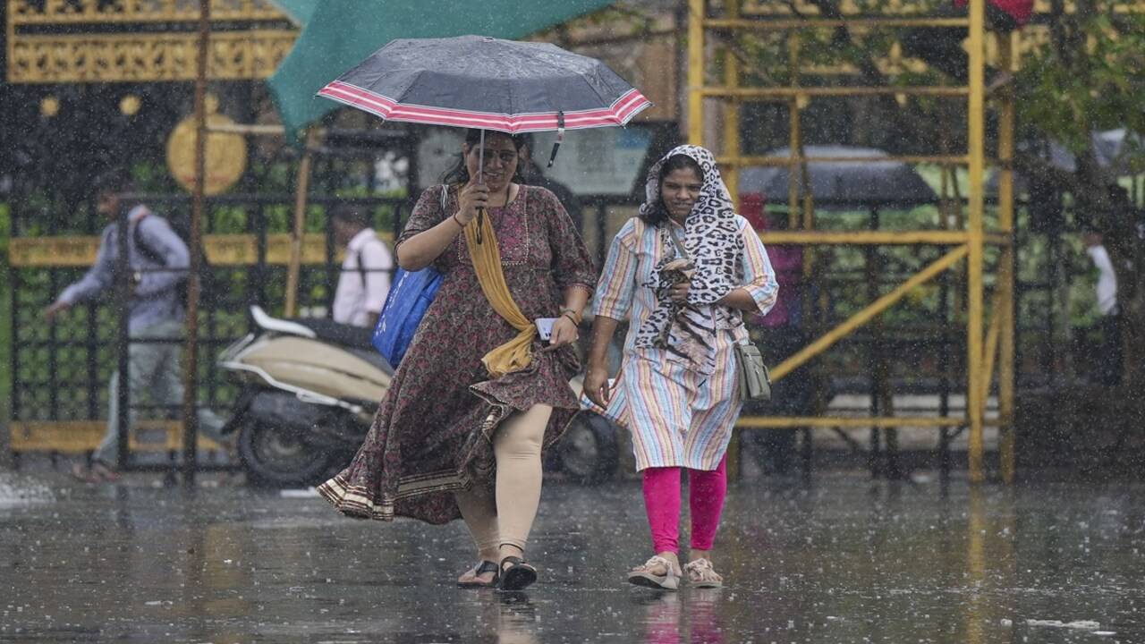 Kal Ka Mausam 01 September: UP-बिहार समेत 20 राज्यों में झमाझम बारिश, 60-70KMPH की रफ्तार से चलेगी हवा; IMD ने जानें  01 सितंबर का मौसम