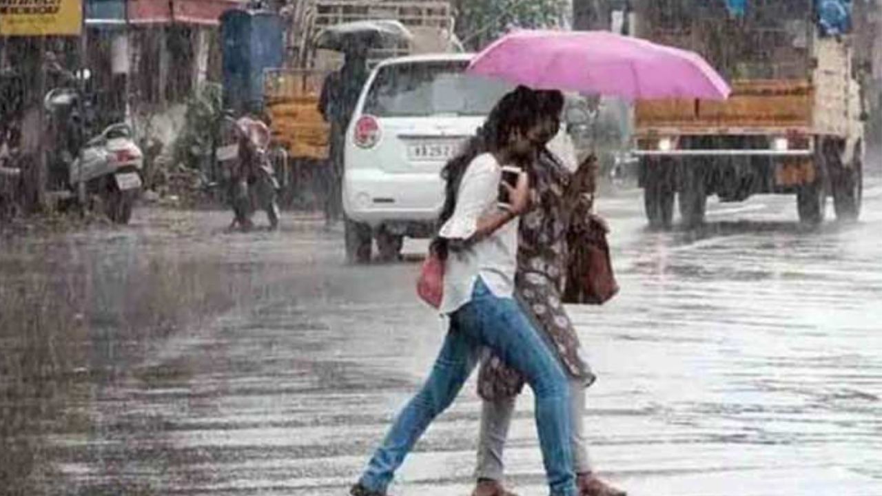 Kal Ka Mausam: 31 जुलाई के लिए IMD का अलर्ट, गुजरात-महाराष्ट्र में होगी झमाझम बारिश, यहां देखें दिल्ली-हरियाणा में कैसा रहेगा मौसम