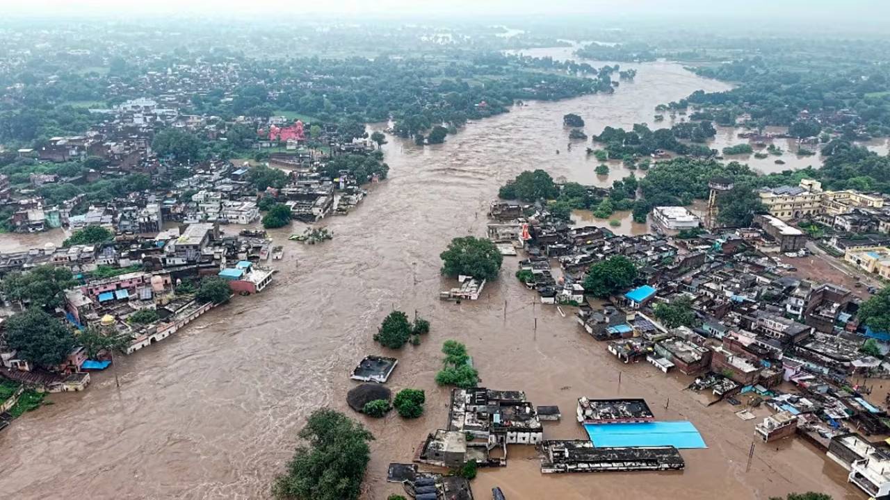 MP News: सतना-चित्रकूट में फिर मंडरा रहा बाढ़ का खतरा, उफान पर मंदाकिनी नदी; रेड अलर्ट जारी
