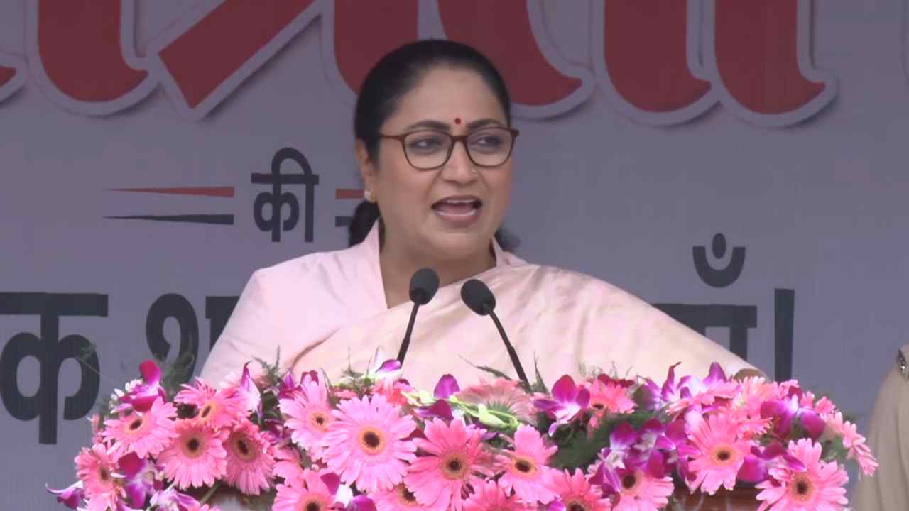 Delhi News: स्वतंत्रता दिवस पर CM रेखा गुप्ता का बड़ा संदेश, विकसित भारत में दिल्ली की भूमिका महत्वपूर्ण