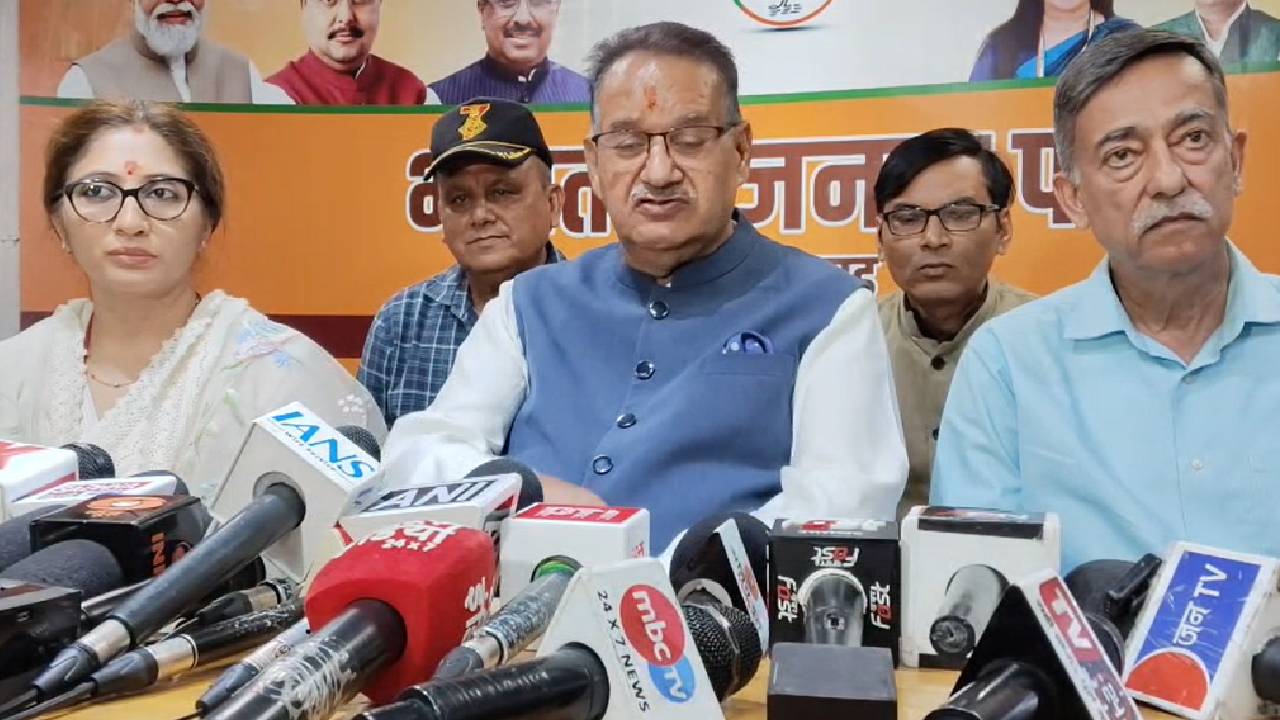Uttrakhand News:राहुल गांधी देश के वीरों का अपमान कर रहे हैं, गणेश जोशी ने कांग्रेस पर साधा निशाना