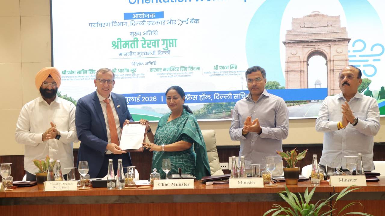 Delhi News: सीएम रेखा ने 'दिल्ली क्लीन एयर प्रोग्राम' का किया उद्घाटन, बोलीं- वायु प्रदूषण होगा कम