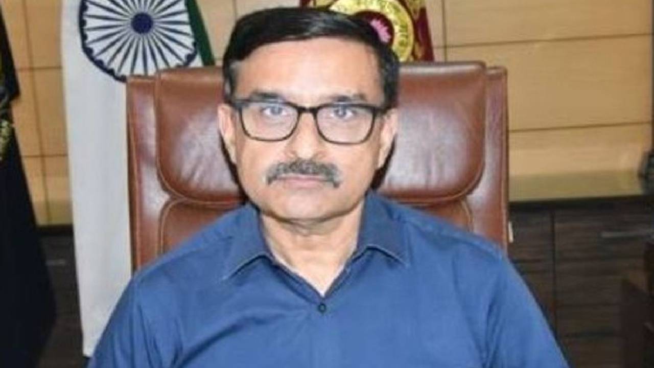 Haryana News:हरियाणा की कनीना मंडी में गेट पास रिकॉर्ड में गड़बड़ी, सहायक सचिव और मंडी सुपरवाइजर सस्पेंड