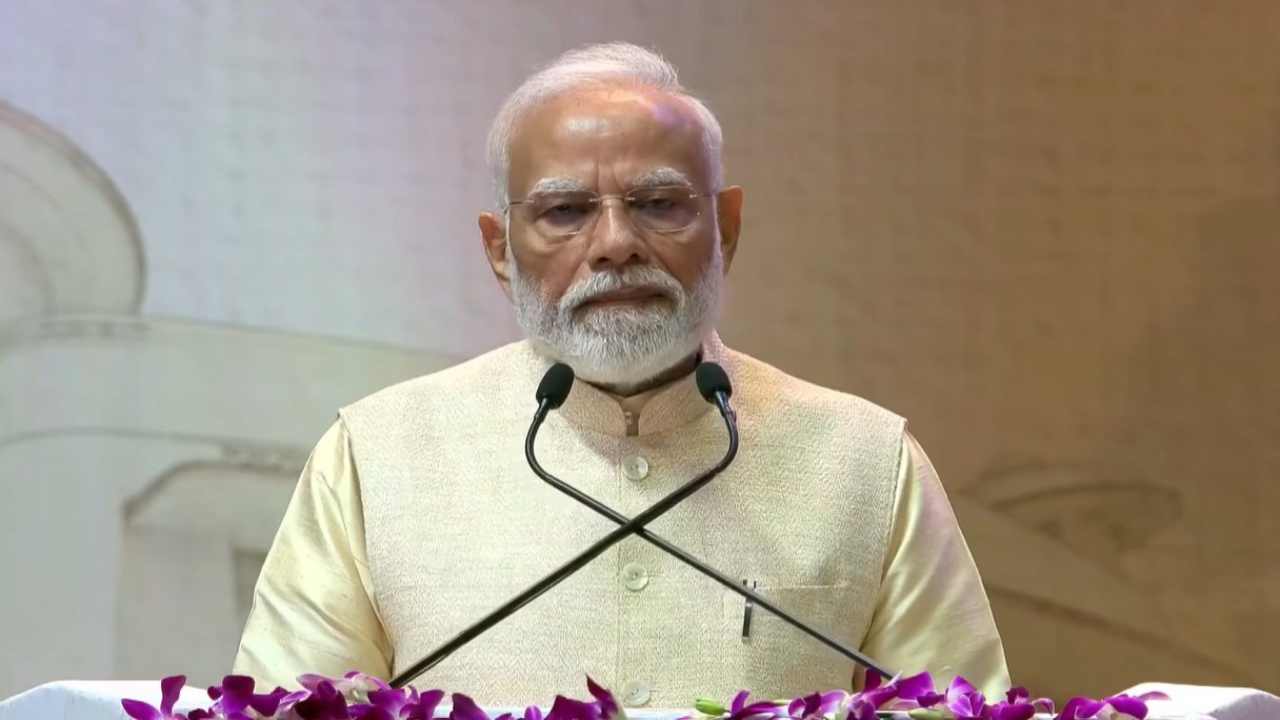 PM मोदी ने UPSC शताब्दी समारोह में कैप्टन स्मित को किया सलाम, बोले- उनका पराक्रम हमें गौरव से भर देता है