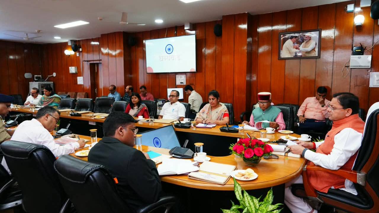 Uttrakhand News:SC-ST एक्ट के लंबित मामलों पर CM धामी सख्त, समयबद्ध निस्तारण और राहत भुगतान के दिए निर्देश
