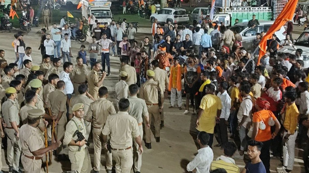 कन्नौज में DJ को लेकर कांवड़ियों और पुलिस में विवाद, कोतवाल ने किया इस्तीफे का ऐलान; बोलें- ईश्वर करेगा न्याय
