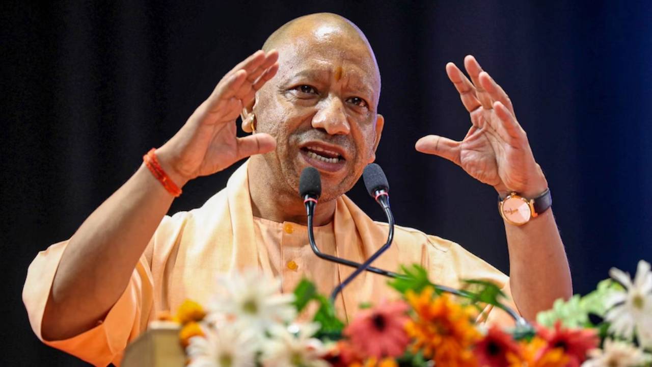UP News: 'महिलाओं की सुरक्षा और आर्थिक भागीदारी में सुधार', CM योगी ने बताया कैसे बदल रही तस्वीर