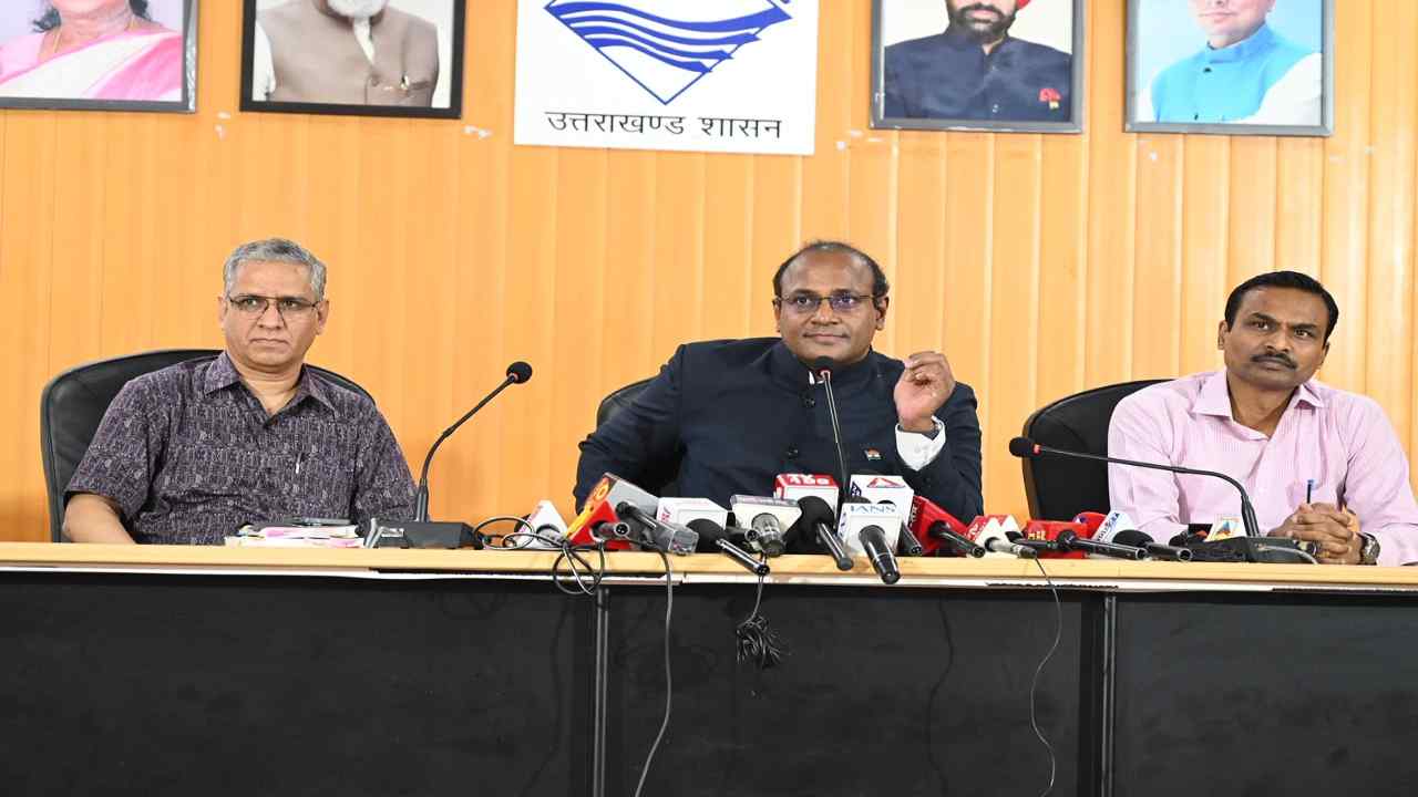 Uttarakhand News: उत्तरखंड में मतदाता सत्यापन अभियान तेज, 24 लाख मामलों में नोटिस जारी, जल्द होगी सुनवाई पूरी