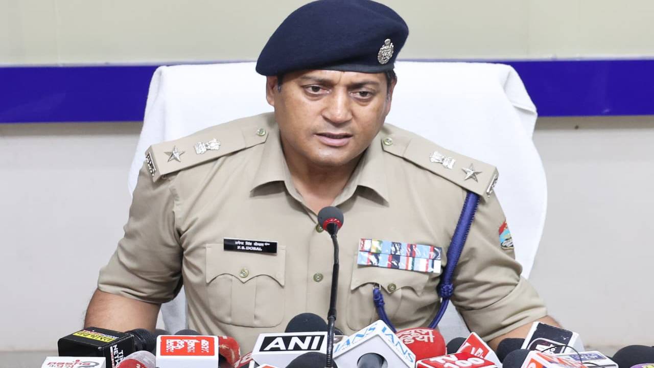 Uttarakhand News: नीट यूजी-2025 में MBBS दाखिले के लिए बनाए गए फर्जी स्वतंत्रता सेनानी सर्टिफिकेट का भंडाफोड़,  SIT ने दो गिरफ्तार