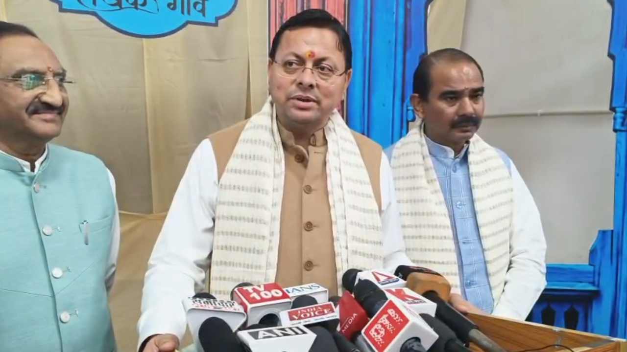Uttarakhand News: गैरसैंण से लौटते वक्त एक्शन में दिखे CM धामी, श्रीनगर-देवप्रयाग हाईवे के कार्यों का लिया जायजा