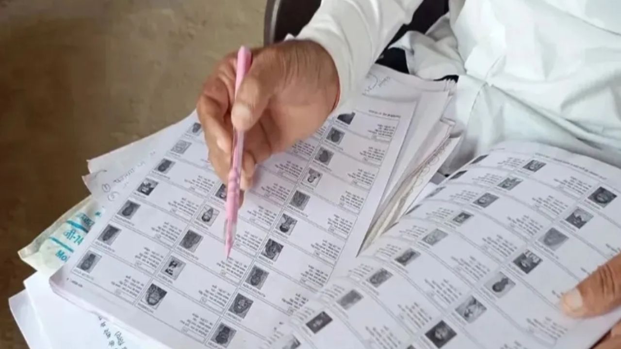 उत्तराखंड में वोटर लिस्ट सत्यापन अभियान तेज, विधायक सरिता आर्य और आयुक्त दीपक रावत के घर भी पहुंची टीम