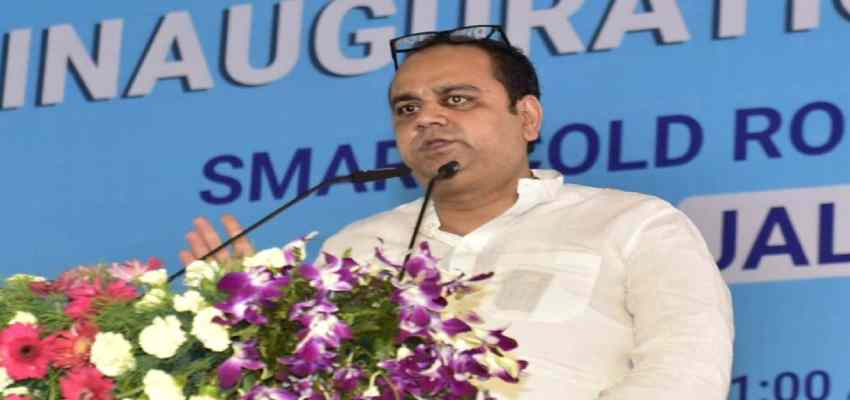 NOC नियमों में ढील मिलने से राजधानी दिल्ली में प्रदूषण का स्तर घटने के साथ सड़कों पर लगने वाला ट्रैफिक जाम कम होगा- परिवहन मंत्री डॉक्टर पंकज कुमार सिंह