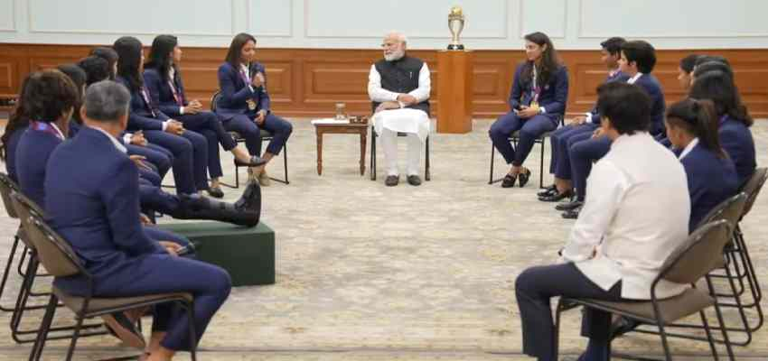क्रिकेट एक तरह से भारत के लोगों की ज़िंदगी बन गया है’ विश्व कप विजेता खिलाड़ियों और कोचिंग स्टाफ से पीएम मोदी ने की बातचीत
