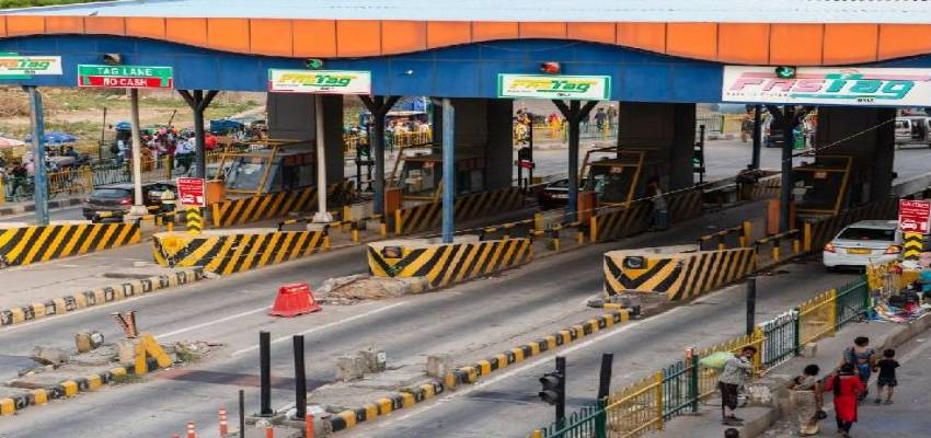 FASTag यूज़र्स ध्यान दें! 15 नवंबर से बदल जाएंगे टोल के नियम. ज़रा-सी गलती और लगेगा डबल चार्ज