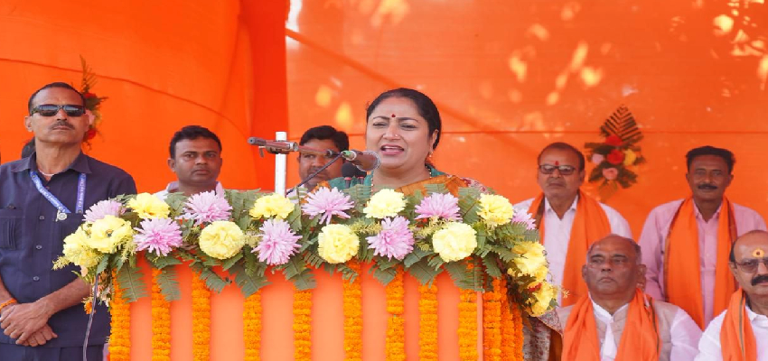 दिल्ली में त्रिदेव सम्मेलन में शामिल हुईं मुख्यमंत्री रेखा गुप्ता, प्रत्याशी को जिताने की अपील