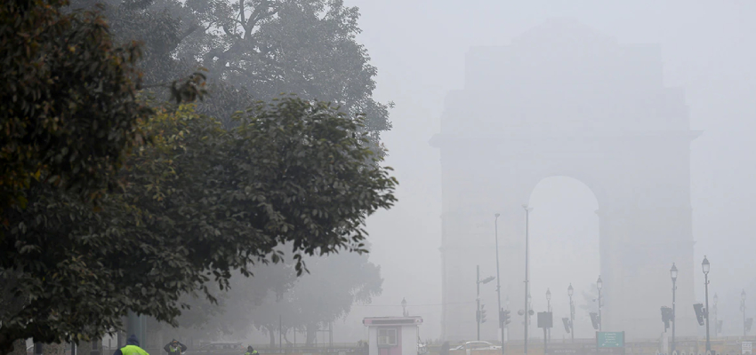 weather Update: ठंड–स्मॉग की डबल मार! दिल्ली-NCR में खिलेगी की धूप लेकिन बढ़ी ठिठुरन, AQI फिर ‘बहुत खराब’