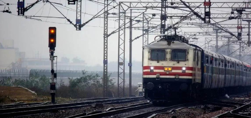 ट्रेन में शराब ले जाने को लेकर क्या है नियम? जान लें पूरी डिटेल, नहीं तो जाना पड़ सकता है जेल