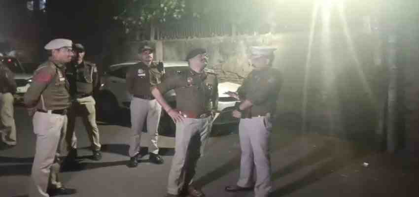 Delhi News: दिल्ली में खौफनाक मर्डर, नंद नगरी ने बेटे का झगड़ा छुड़ाने आए 35 वर्षीय मोहम्मद उमरदीन की मौत