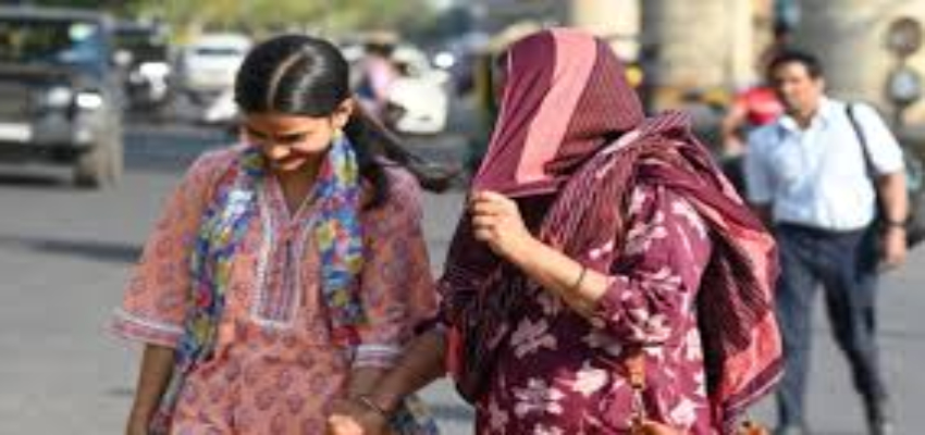 Aaj Ka Mausam: मैदानी इलाकों में गर्मी की दस्तक! दिल्ली-UP-हरियाणा में चढ़ेगा पारा, जानें मौसम का ताजा हाल