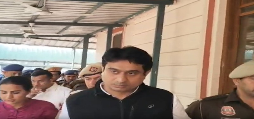 AI समिट में शर्टलेस प्रदर्शन मामले में यूथ कांग्रेस चीफ उदय भानु अरेस्ट, क्या प्रोस्टेट में है उनका रोल?