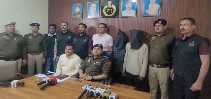 HARYANA NEWS: पलवल में पुलिस और बदमाशों की बीच हुई मुठभेड़, गिरफ्त में चार बदमाश, 2 के पैर में लगी गोली