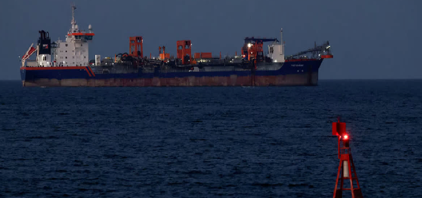 होर्मुज स्ट्रेट पार कर भारत आ रहे दो एलपीजी जहाज, पेट्रोल-डीजल की आपूर्ति सुरक्षित