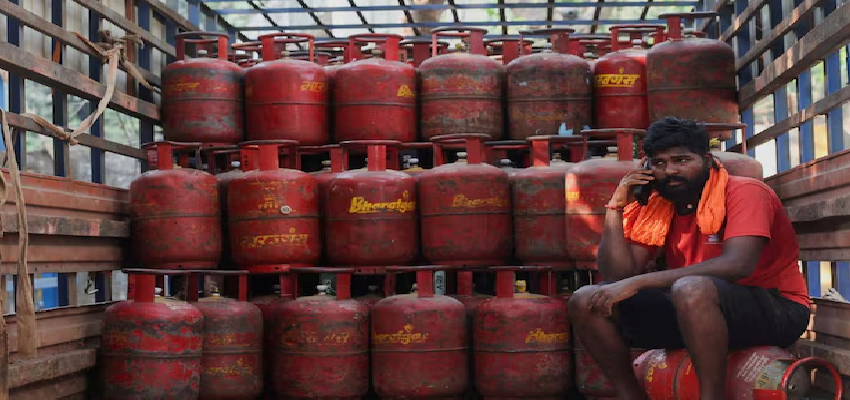 दिल्ली में अब ऐसे मिलेंगे LPG सिलेंडर, सरकार ने दैनिक आपूर्ति पर लगाया 20% कैप