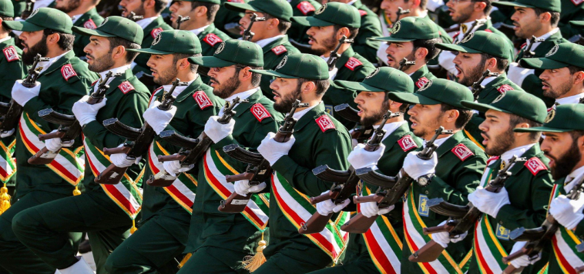 US-Iran War:मासूमों को युद्ध की आग में धकेल रहा ईरान! 12 साल के बच्चों की फौज में भर्ती की शुरू
