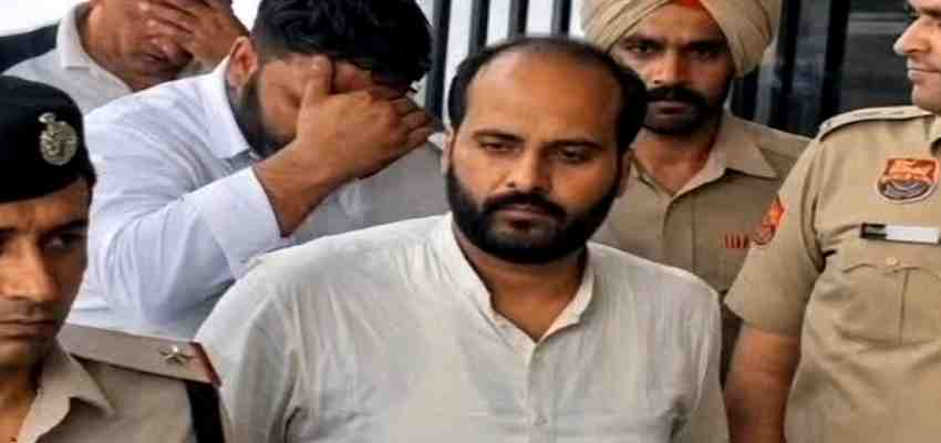 Haryana News: रोब दिखाने के लिए नकली कमांडो, बंदूक और लग्ज़री कार के साथ करता रहा ठगी, पुलिस ने धर दबोचा