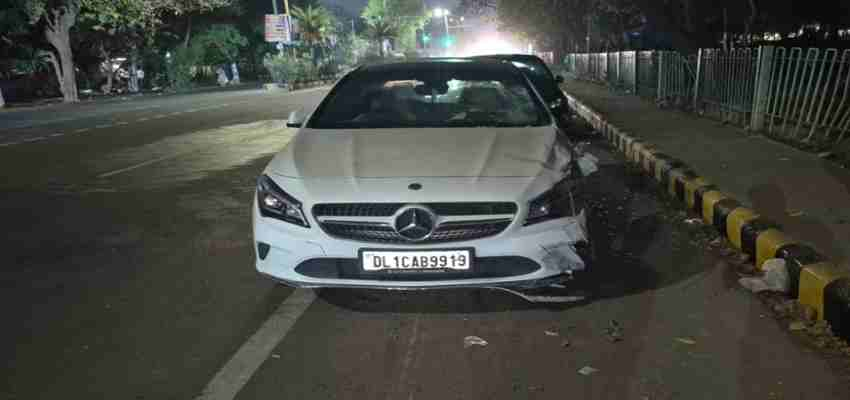 HARYANA NEWS: फरीदाबाद में एक तेज रफ्तार का कहर, मर्सिडीज ने डिलीवरी बॉय को मारी टक्क, हुई मौत