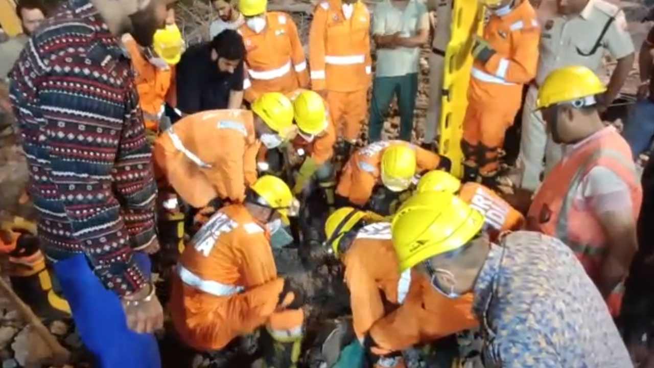 Haryana News: अंबाला में निर्माणाधीन तीन मंजिला इमारत ढही, 6 मजदूरों की मौत; 18 का रेस्क्यू