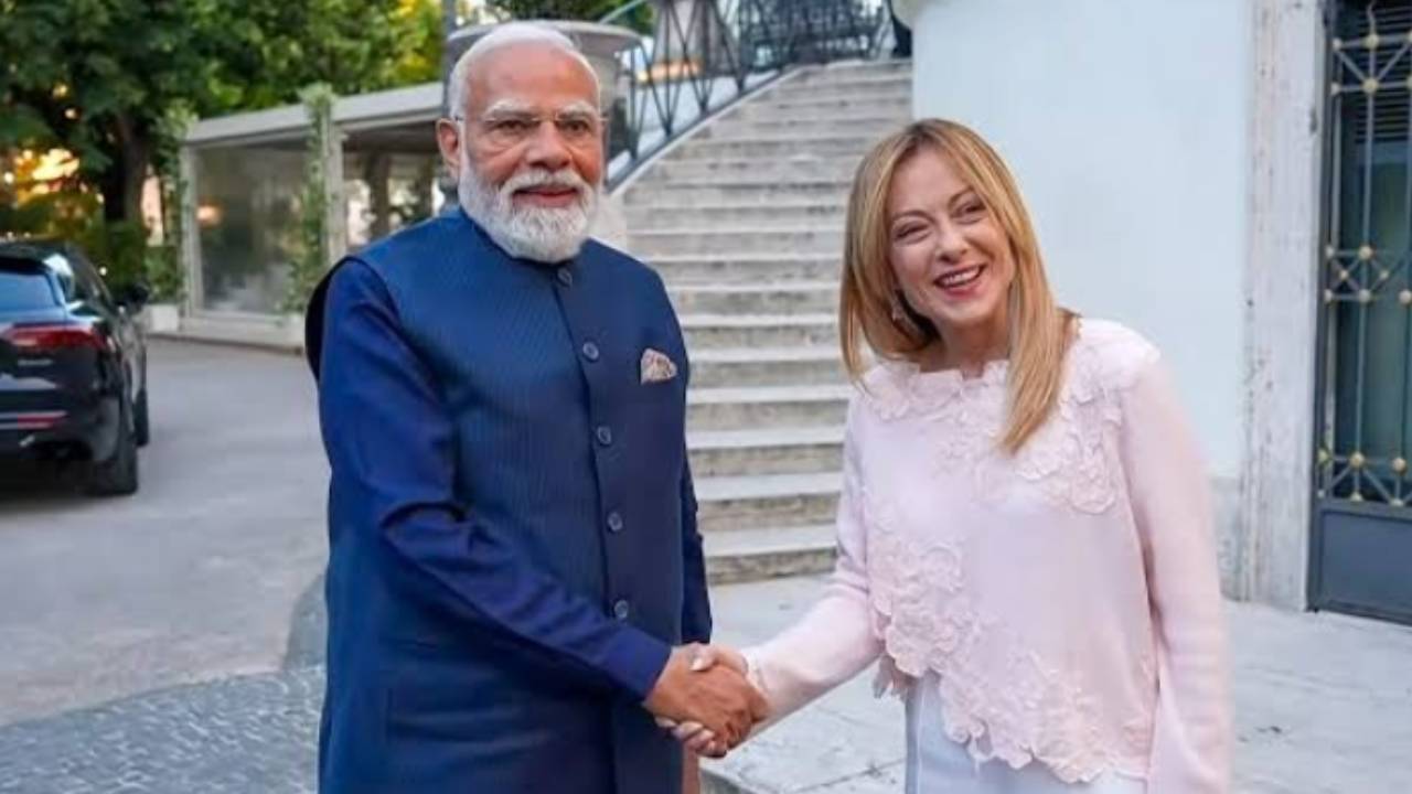 इटली में द्वितीय विश्व युद्ध के बाद सबसे लंबे कार्यकाल वाली प्रधानमंत्री बनीं मेलोनी, PM मोदी हुए गदगद; बोले - विश्वास का प्रतीक...