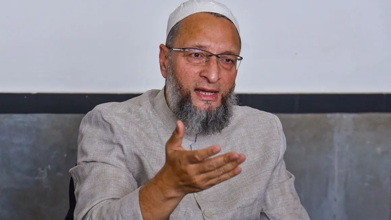 अबान अहमद के जनाजे में पहुंचे भाइयों ने ओवैसी को भेजा सलाम, AIMIM नेता ने सुनाया पूरा किस्सा