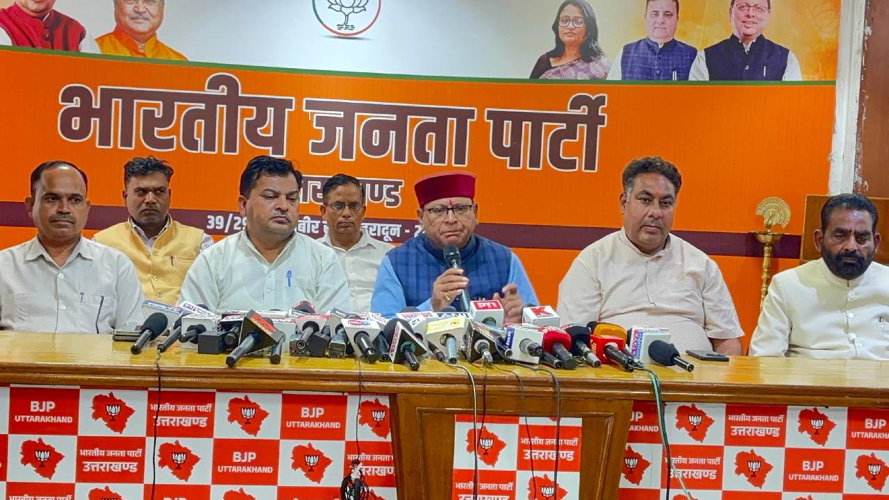 Uttrakhand News: कांग्रेस पर सभी राजनीति मर्यादाएं तोड़ने का आरोप, खजान दास बोले- सामाजिक सौहार्द की चिंता करनी चाहिए