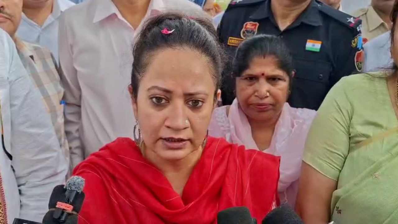 HARYANA NEWS: कानों की सेहत को लेकर आरती सिंह राव की अपील, सरकारी अस्पताल में नियमित जांच करवाएं