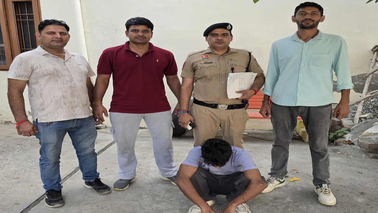 Haryana News: कैथल में 20 हजार का इनामी बदमाश गिरफ्तार, देसी कट्टा और 2 रौंद बरामद
