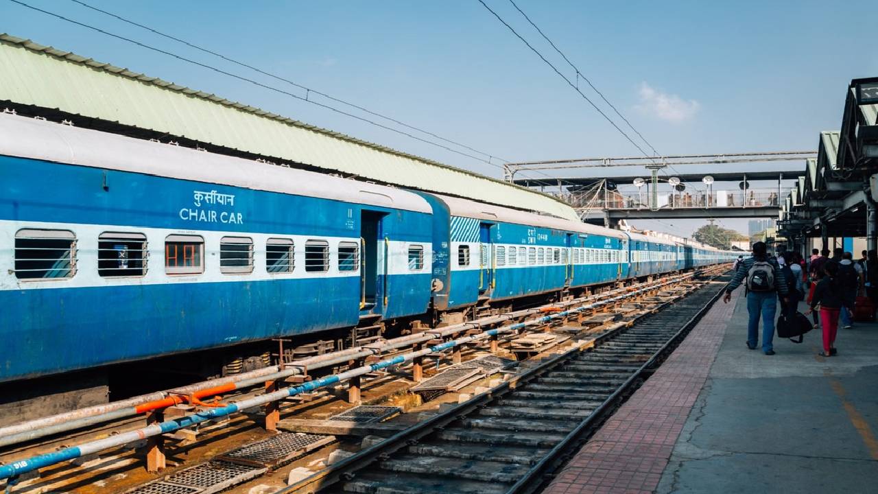 Railway Rules: क्या आप ट्रेन में बदल सकते हैं अपनी सीट? जानिए क्या कहता है रेलव का नियम