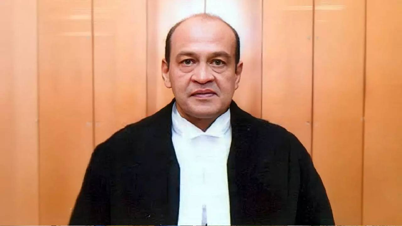 Justice Verma:जस्टिस वर्मा कैश कांड की रिपोर्ट लोकसभा में पेश, तीनों आरोपों पर पूर्व जज ने क्या दिया जवाब