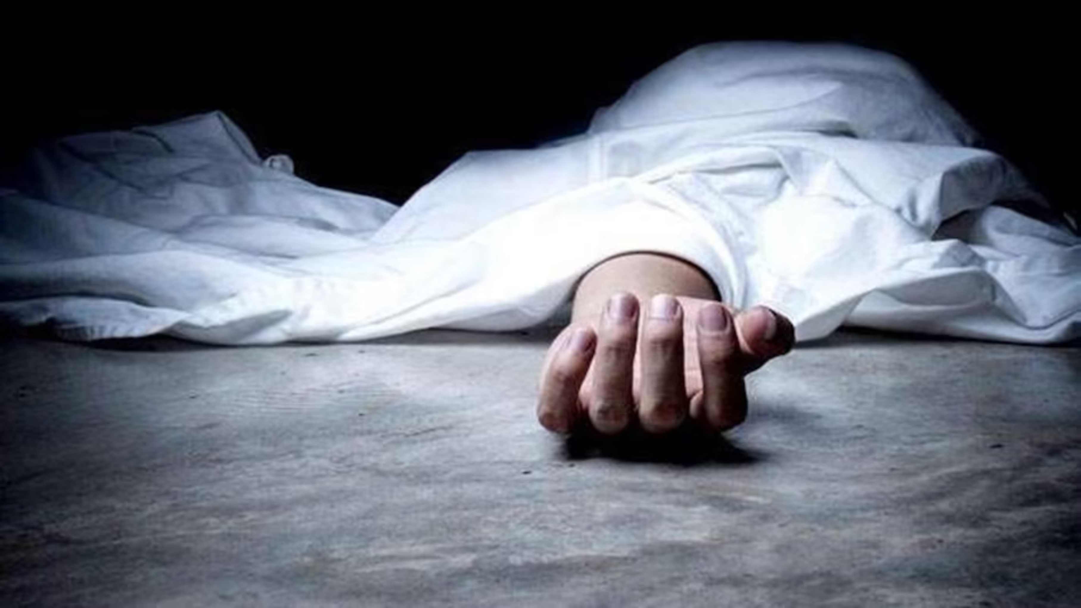 दिल्ली में दर्दनाक हादसा, आनंद विहार में बिजली के खंभे से करंट लगने से युवक की मौत, परिवार ने जताया हत्या का शक