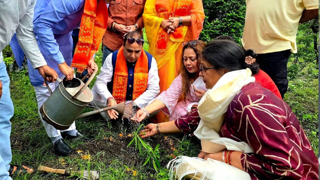 देहरादून में“एक पेड़ मां के नाम” कार्यक्रम आयोजित, कुंदन परिहार बोले-पर्यावरण संरक्षण का भावनात्मक संदेश
