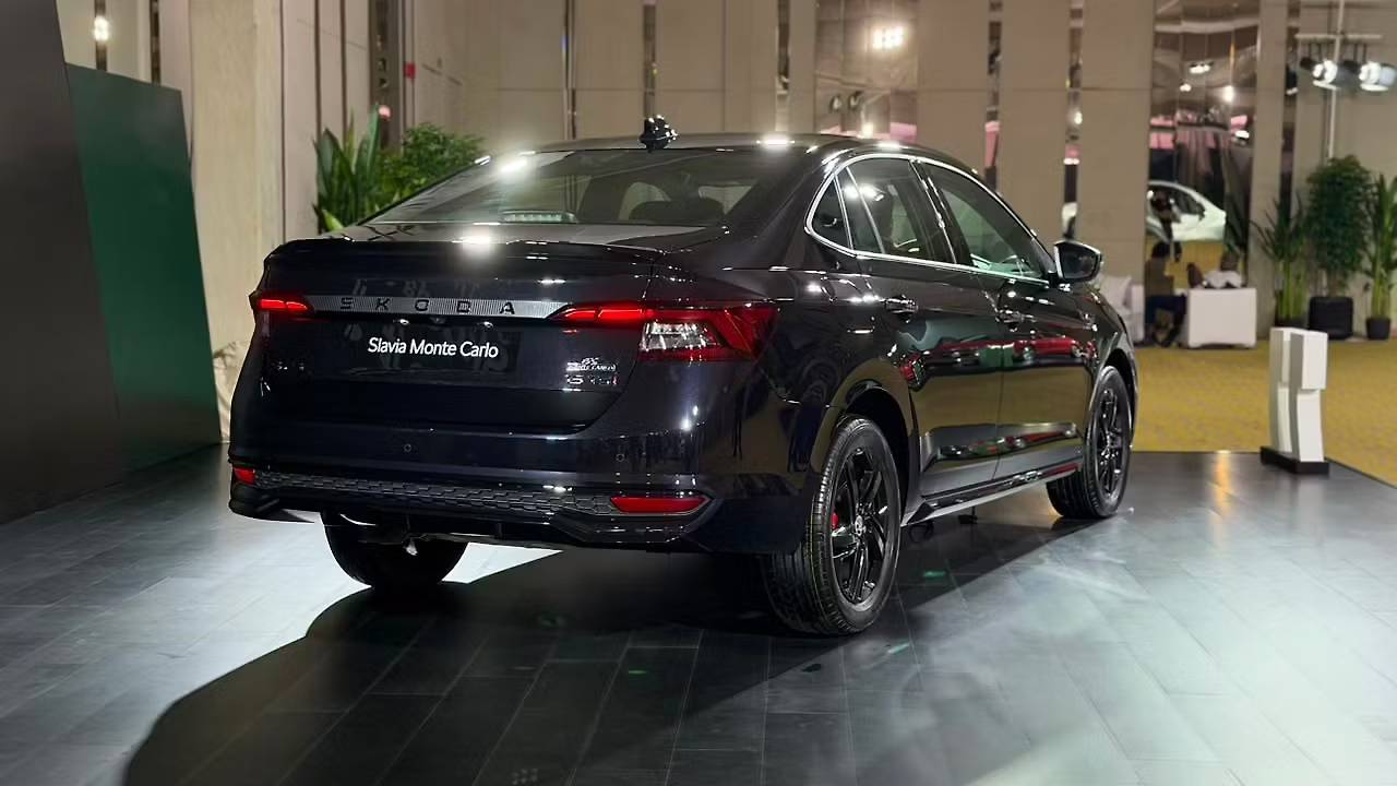 Skoda Slavia Facelift: नई स्कोडा स्लाविया का प्रोडक्शन शुरू, जानें भारत में कब होगी लॉन्च