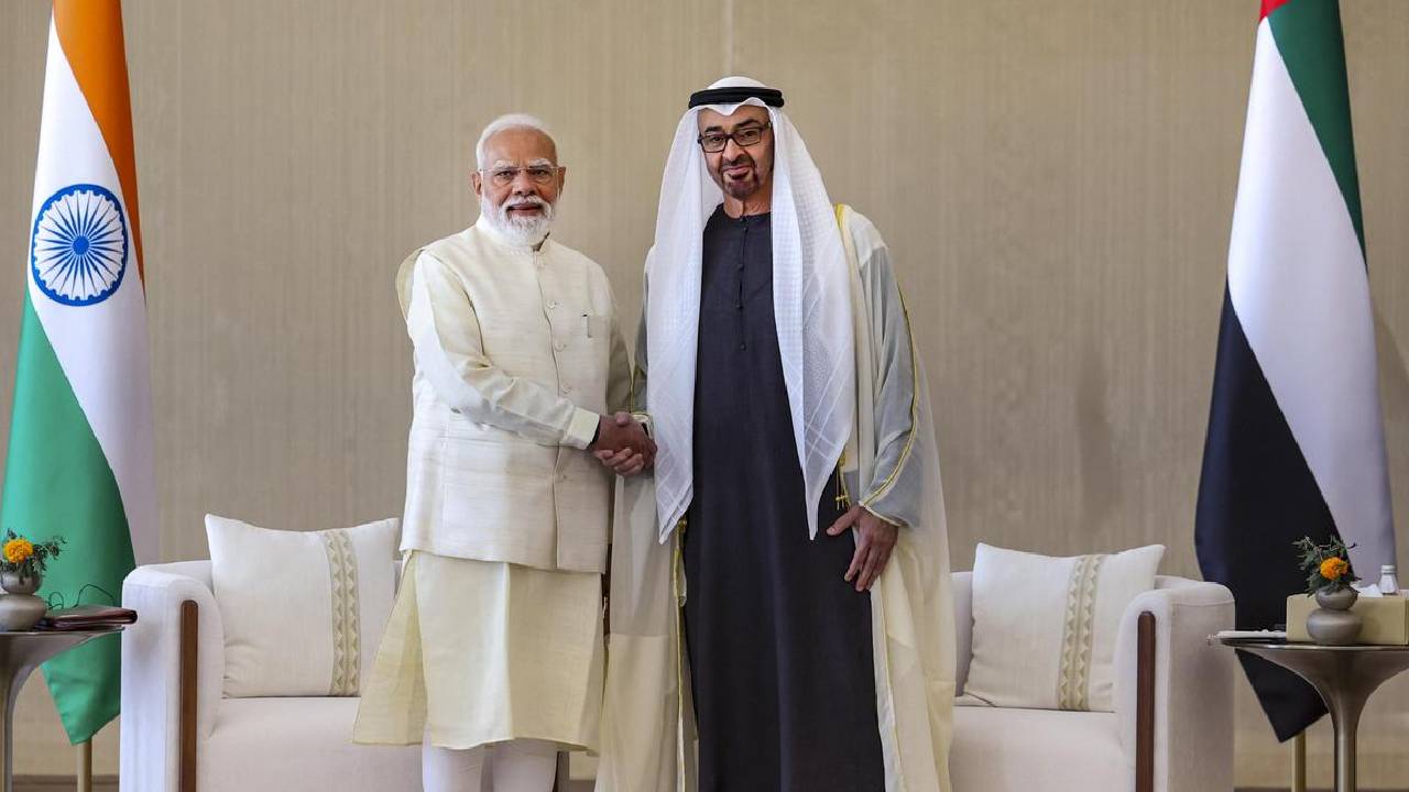 पीएम मोदी और यूएई के राष्ट्रपति ने फोन पर की बात, जानें किन-किन मुद्दों पर हुई चर्चा