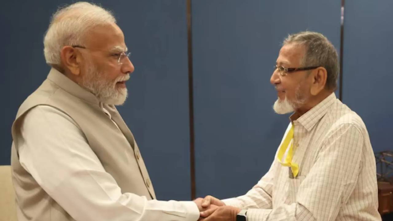 पीएम मोदी से मुलाकात के बाद सुलझ गया बचपन के दोस्त का विवाद, छोड़ा गया जमीन पर किया गया कब्जा
