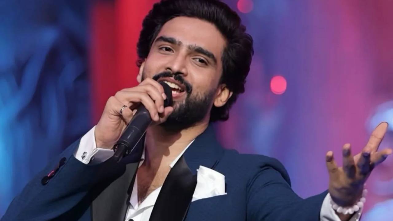 फिल्म ‘हीरो’ की एनिवर्सरी पोस्ट पर भड़के सिंगर अमाल मलिक,सलमान खान फिल्म्स पर निकाला गुस्सा, बोले - कमेंट डिलीट मत करो...