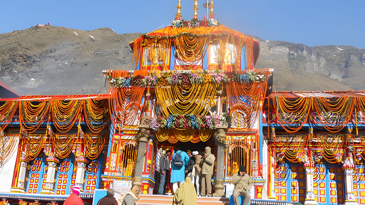 बद्रीनाथ में चंदा चोरी मामले में SIT का एक्शन, मंदिर के पूर्व अधिकारी राजेंद्र चौहान को किया गिरफ्तार