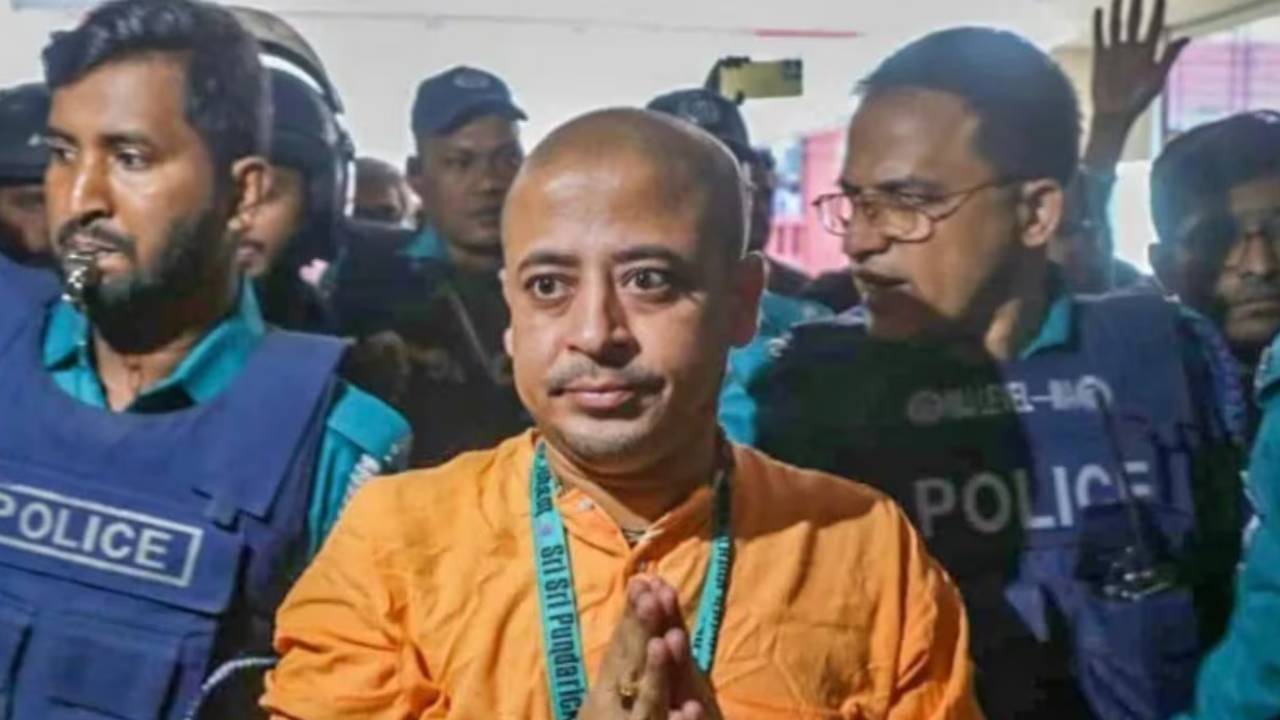 बांग्लादेश की जेल में बंद चिन्मय दास की मां का निधन, आखिरी बार भी मिल न सकें; अंतिम संस्कार के लिए मिली पैरोल