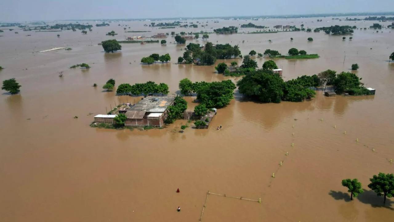 बिहार में बाढ़ का अलर्ट...गंगा नदी खतरे के निशान से 1.91 मीटर ऊपर पहुंचा, पप्पू यादव बोले- सरकार सिर्फ औपचारिकता निभा रही
